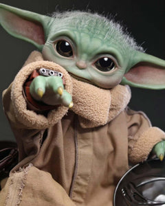 Hot Toys LMS016 Star Wars: The Mandalorian & Grogu Grogu Life-Size Collectible Figure