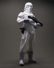 Load image into Gallery viewer, Hot Toys MMS835 Star Wars: The Empire Strikes Back 1/6th scale Snowtrooper Commander Collectible Figure [Hot Toys Exclusive]
