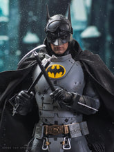Load image into Gallery viewer, Hot Toys MMS897 The Flash Batman (Arctic Suit) 1/6th scale Collectible Figure