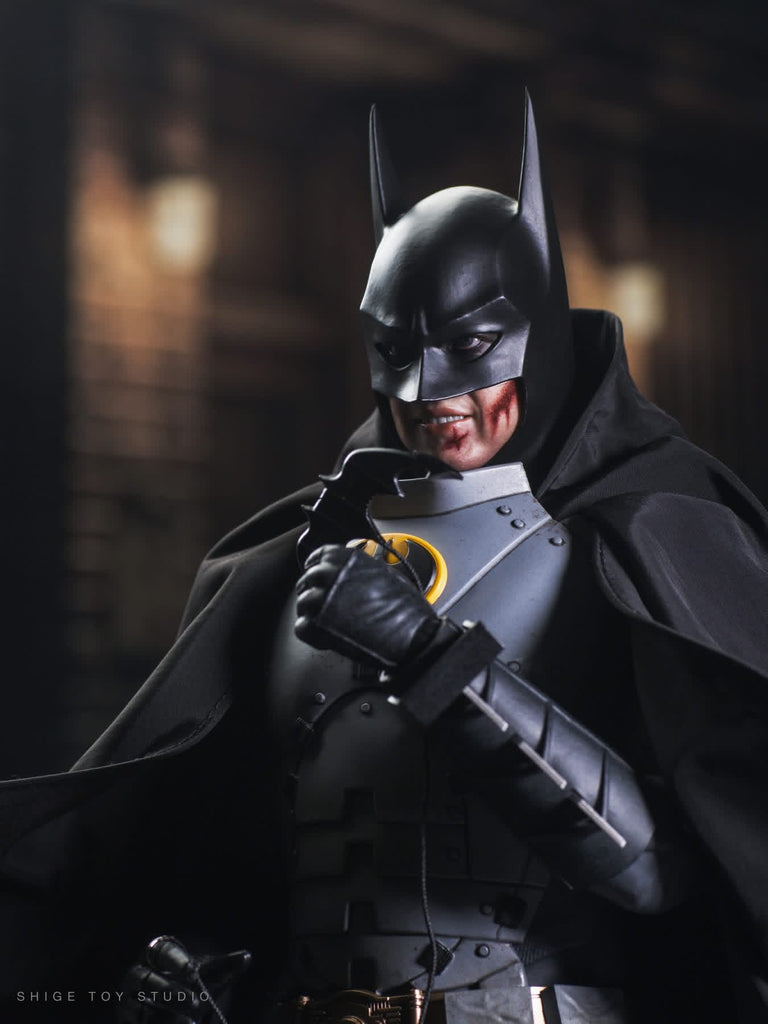 Hot Toys MMS897 The Flash Batman (Arctic Suit) 1/6th scale Collectible Figure