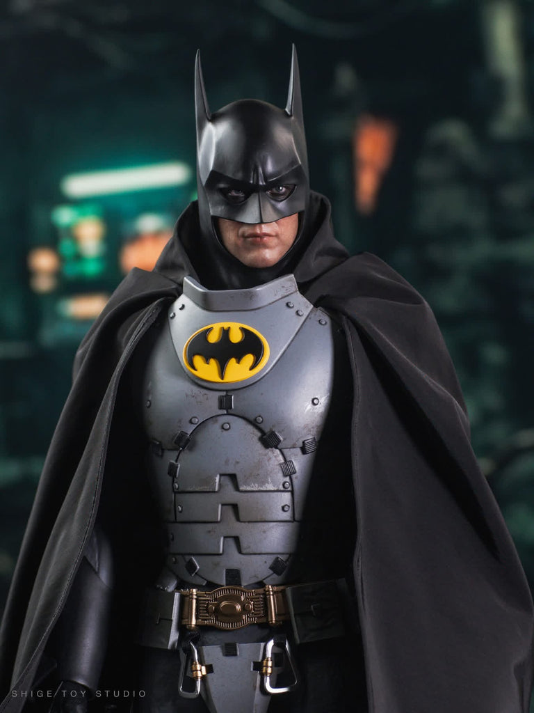 Hot Toys MMS897 The Flash Batman (Arctic Suit) 1/6th scale Collectible Figure
