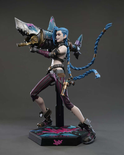 Hot Toys TMS137 Arcane 1/6th scale Jinx Collectible Figure