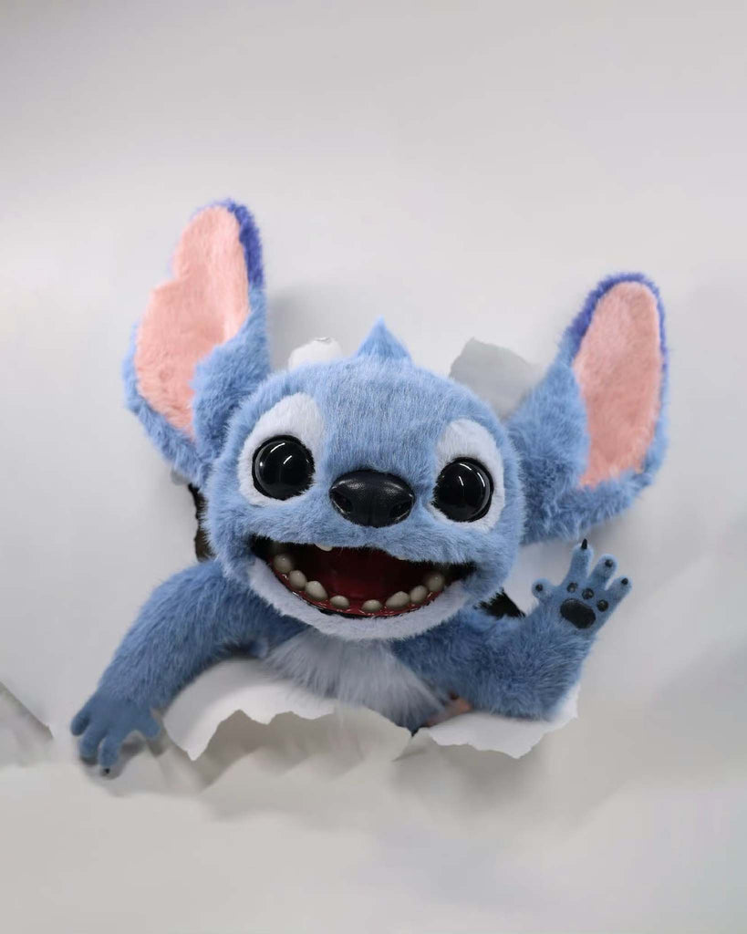 Hot Toys MMS815 Lilo & Stitch: Stitch Collectible Figure