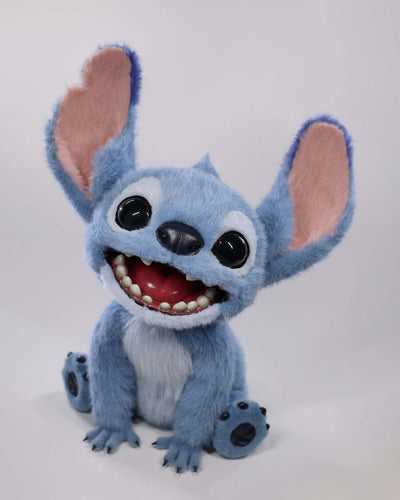 Hot Toys MMS815 Lilo & Stitch: Stitch Collectible Figure