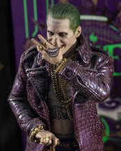 Load image into Gallery viewer, Hot toys MMS382 DC Suicide Squad The Joker Purple Coat Version