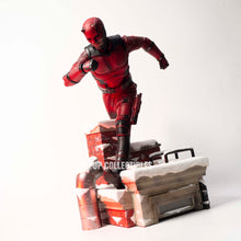 Load image into Gallery viewer, Hot Toys TMS154 Daredevil: Born Again 1/6th Scale Daredevil Collectible Figure