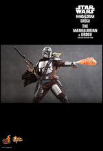 Load image into Gallery viewer, Hot Toys MMS871 Star Wars: The Mandalorian &amp; Grogu 1/6th scale The Mandalorian and Grogu Collectible Set