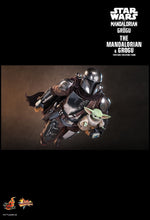Load image into Gallery viewer, Hot Toys MMS871 Star Wars: The Mandalorian &amp; Grogu 1/6th scale The Mandalorian and Grogu Collectible Set
