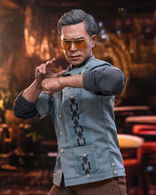 Load image into Gallery viewer, Hot Toys MMS858 Twilight of the Warriors: Walled In 1/6th scale Cyclone Collectible Figure [Hot Toys Exclusive]