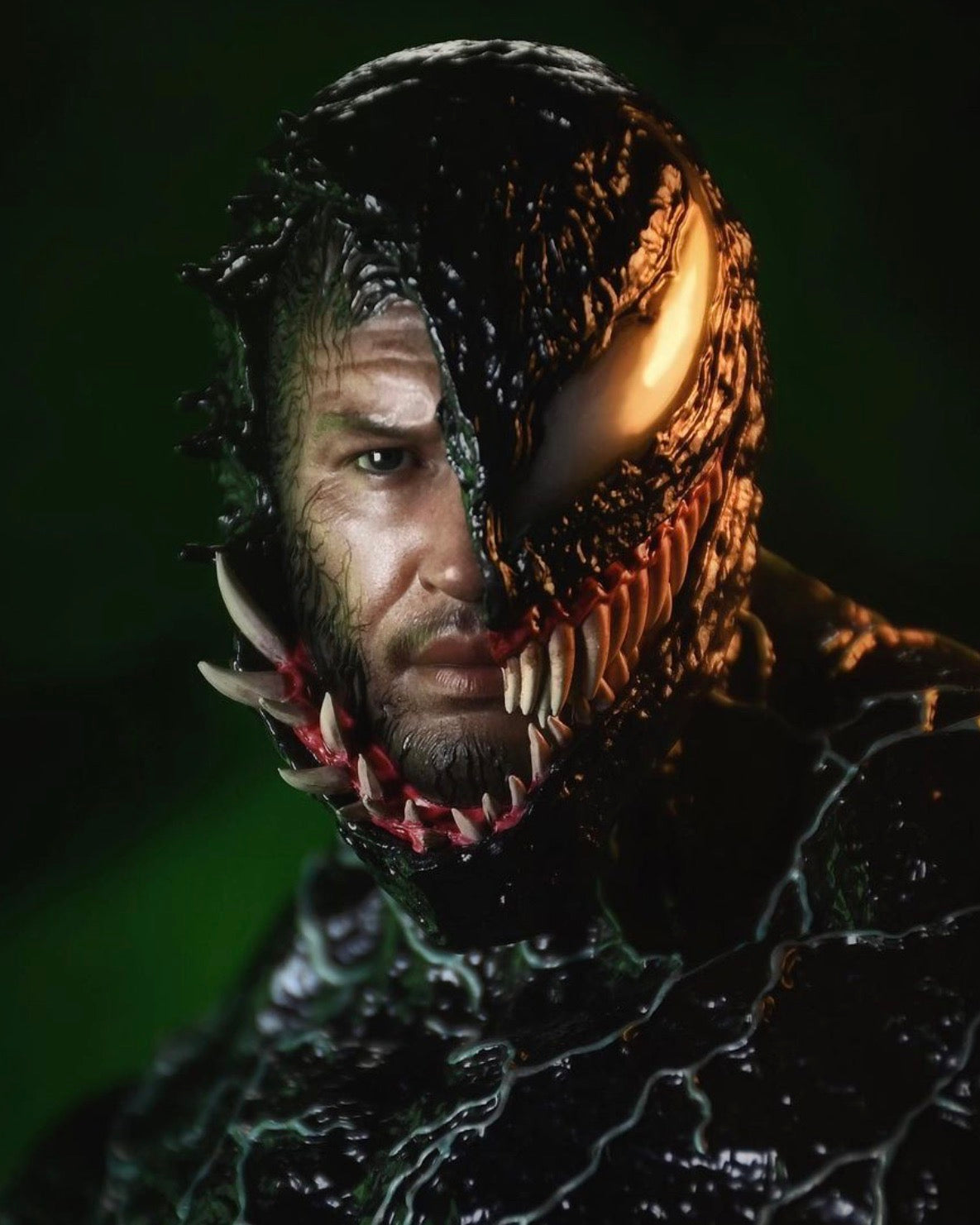 Hot Toys MMS626 Let There Be Carnage Venom 1/6th Scale Collectible