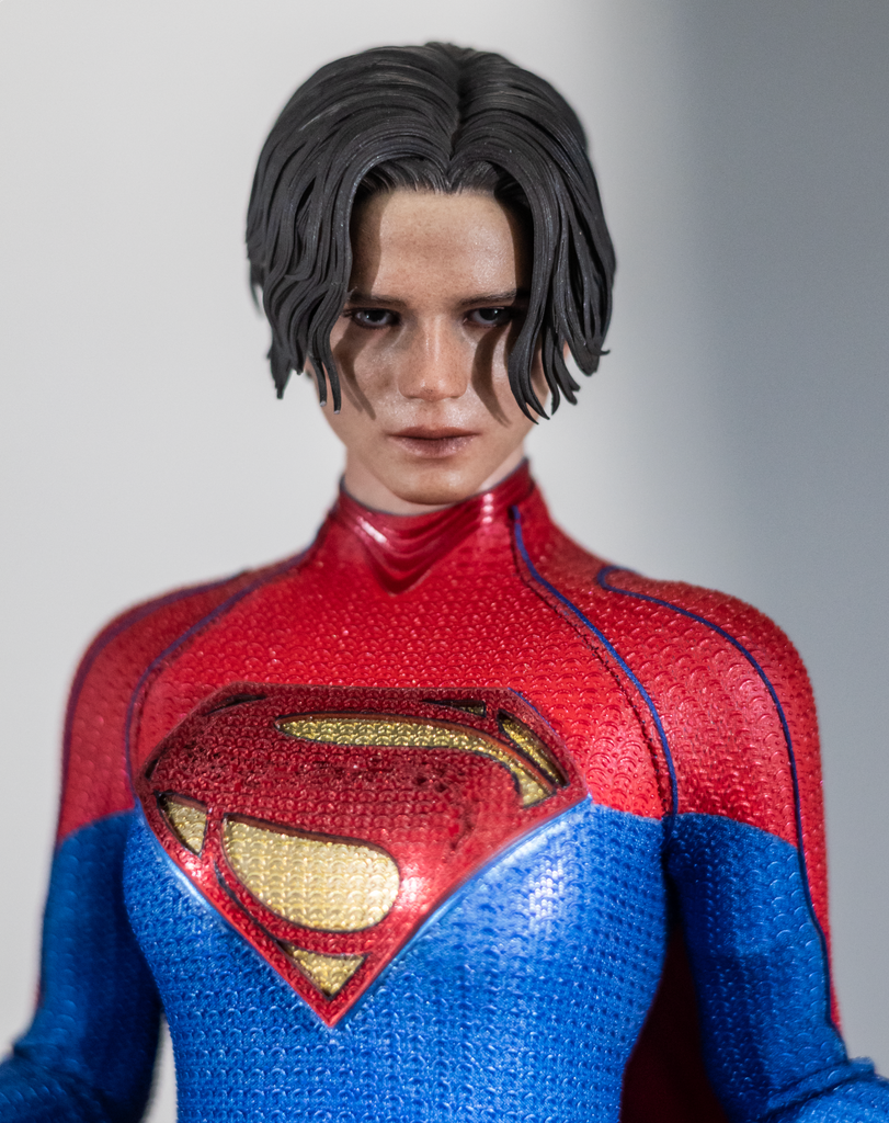 1:6 Supergirl – The Flash - Hot Toys - (Pre Order Due:Q3 2024)