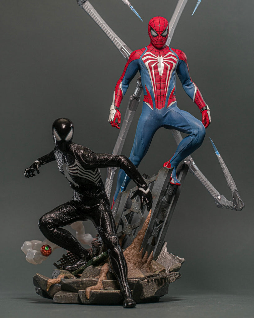 Hot Toys VGM56B Marvel Spiderman 2 1/6th scale Peter Parker (Black Suit) Collectible Figure Toyfair Special Edition