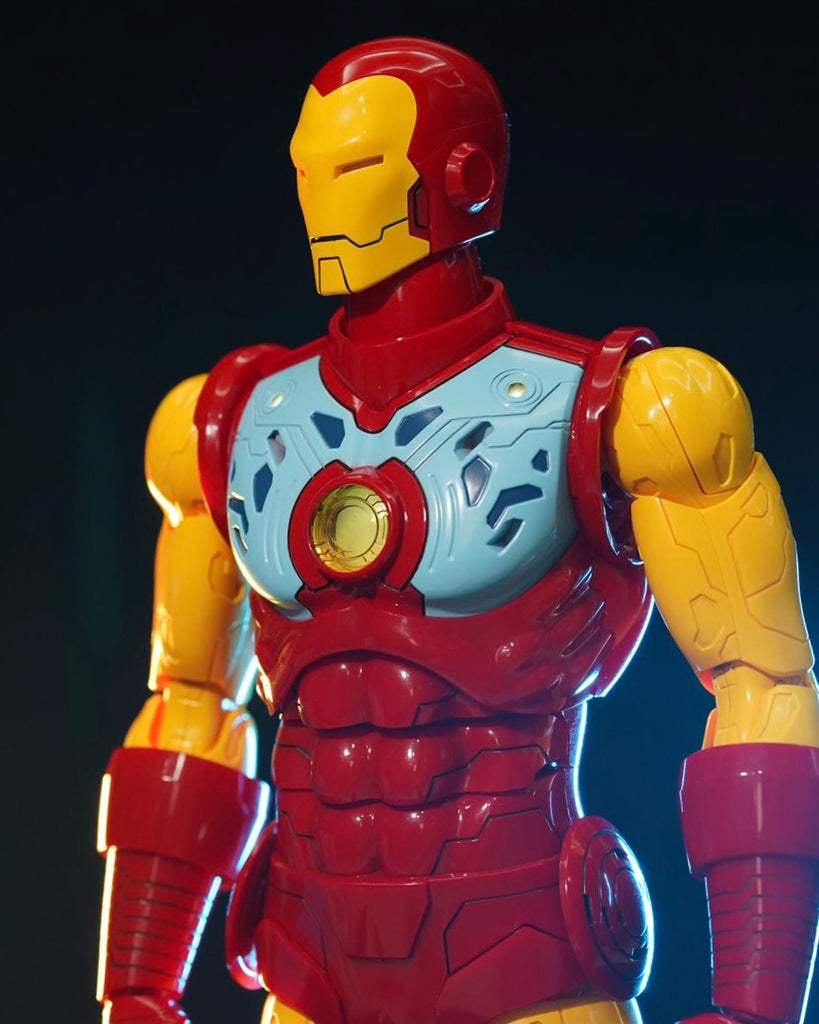 Hot Toys CMS014D57 Marvel Comics Classic Iron Man 1/6th Scale Collectible Figure (Regular Edition)