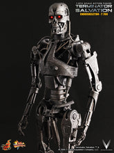Load image into Gallery viewer, Hot Toys MMS94 Terminator 4 Salvation 1/6 Endoskeleton T-700 1/6 Scale Collectible Figure