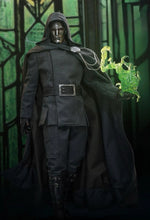 Load image into Gallery viewer, Hot Toys MMS902 Avengers: Doomsday Victor Von Doom [Hot Toys Exclusive] 1/6th scale Collectible Figure