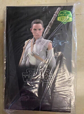 Hot Toys MMS377 Star Wars The Force Awakens Rey Resistance Outfit 1/6 Scale Collectible Figure