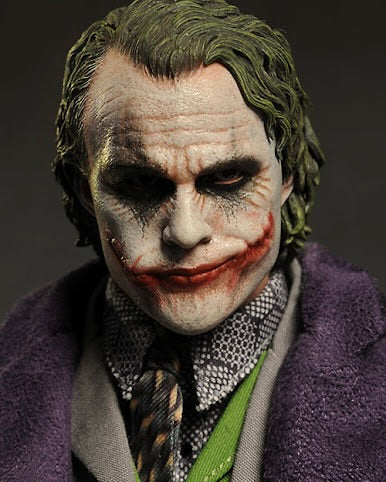 Hot Toys DX11 The Dark Knight The Joker 2.0