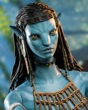 Load image into Gallery viewer, Hot Toys MMS686 Avatar The Way of Water Neytiri Deluxe Edition 1/6 Scale Collectible Figure