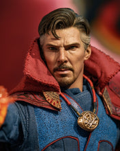 Load image into Gallery viewer, Hot Toys MMS645 Dr Strange Multiverse of Madness Dr Strange 1/6 Scale Collectible Figure