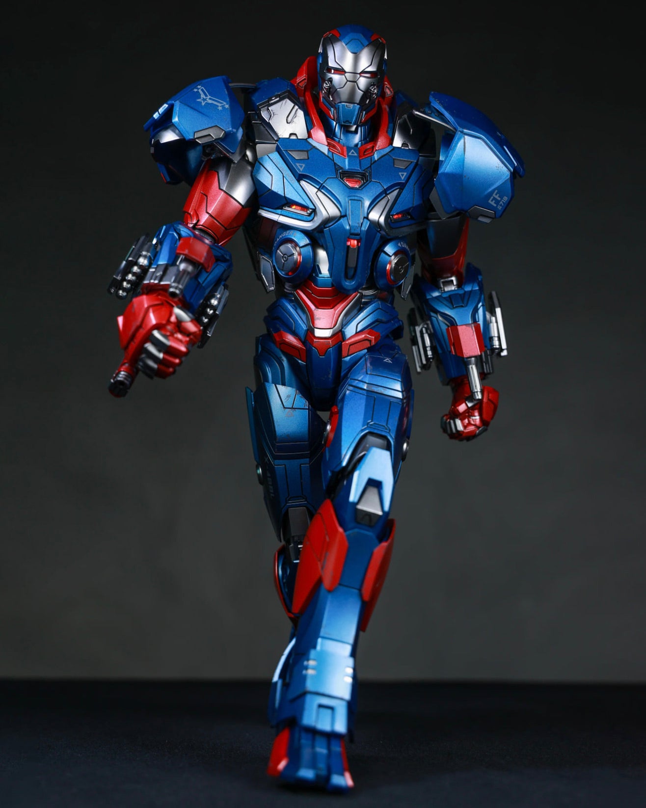 Hot toys MMS547D34 Avengers Endgame Iron Patriot – Pop Hot toys MMS547D34 Avengers Endgame Iron Patriot – Pop