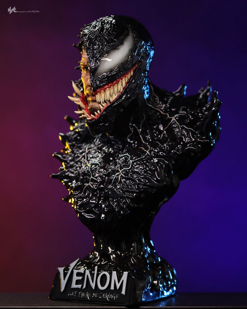 Hot Toys MMS620 Venom: Let There Be Carnage Carnage 1/6th Scale Collectible Figure (Deluxe Version)