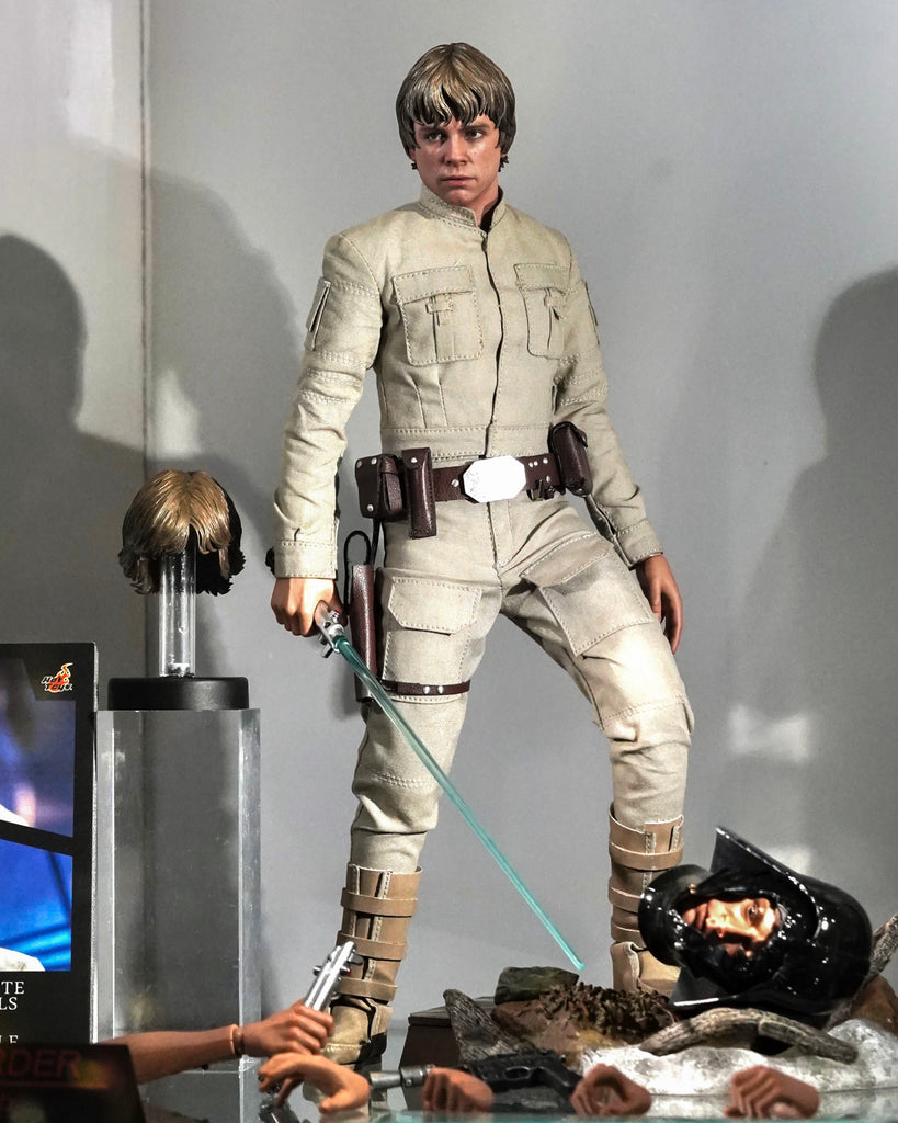 Hot Toys DX25 Star Wars Empire Strikes Back Luke Skywalker Luke Skywalker Bespin (Deluxe Edition)