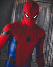 Load image into Gallery viewer, Hot toys MMS535 Marvel Spiderman Far From Home Spiderman Movie Promo Edition