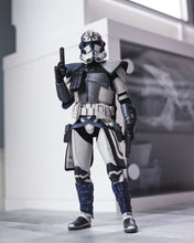 Load image into Gallery viewer, Hot Toys TMS064 Star Wars The Clone Wars Clone Trooper Jesse 1/6 Scale Collectible Figure