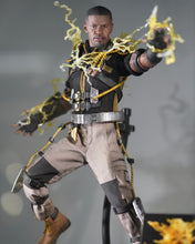 Load image into Gallery viewer, Hot Toys MMS644 Spiderman No Way Home Electro 1/6 Scale Collectible Figure