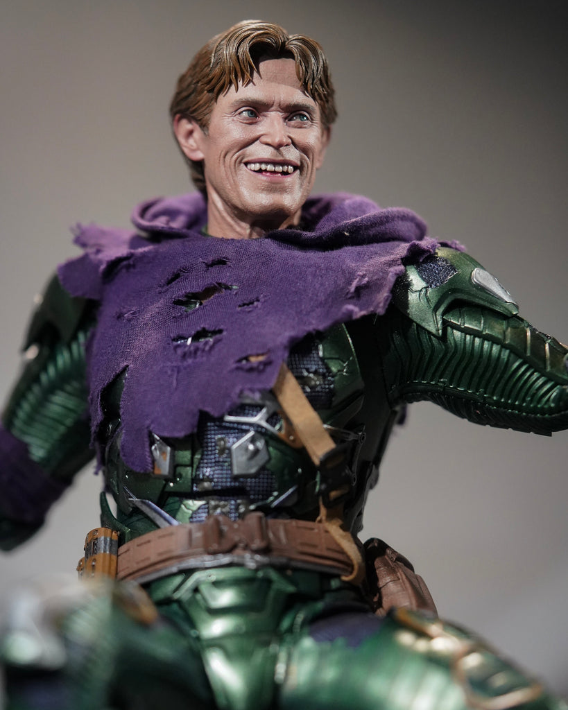 Hot Toys MMS674 Spiderman No Way Home Green Goblin Upgraded Suit 1/6 Scale Collectible Figure