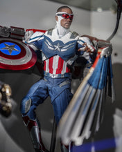 Load image into Gallery viewer, Hot Toys TMS040 Marvel The Falcon and the Winter Soldier Captain America