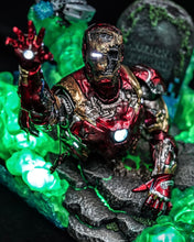 Load image into Gallery viewer, Hot toys MMS580 Spiderman Far From Home Zombie Ironman Mysterio Illusion