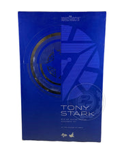 Load image into Gallery viewer, Hot toys MMS273 Tony Stark with Arc Reactor Creation Accessories(Ironman 2)