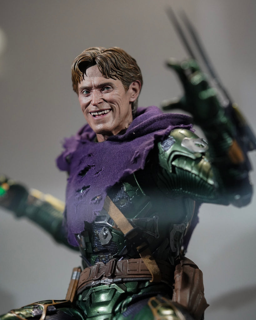 Hot Toys MMS674 Spiderman No Way Home Green Goblin Upgraded Suit 1/6 Scale Collectible Figure