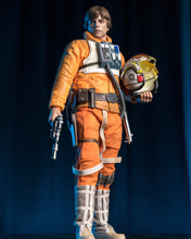 Load image into Gallery viewer, Hot toys MMS585 Star Wars Luke Skywalker Snowspeeder Pilot