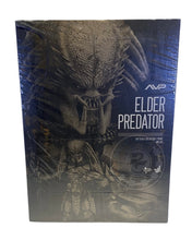 Load image into Gallery viewer, Hot toys MMS325 Alien vs Predator Elder Predator