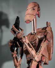 Load image into Gallery viewer, Hot toys MMS649 Star Wars Attack of the Clones Battle Droid Geonosis