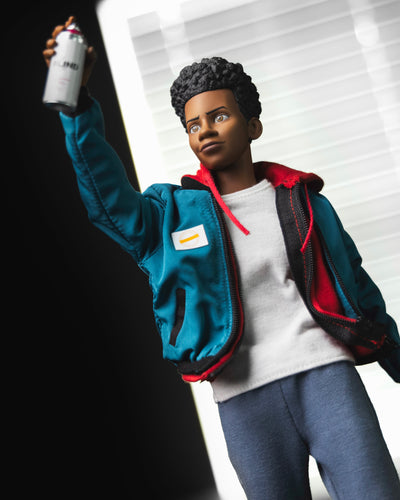 Hot Toys MMS567 Spiderman Into the Spiderverse Miles Morales