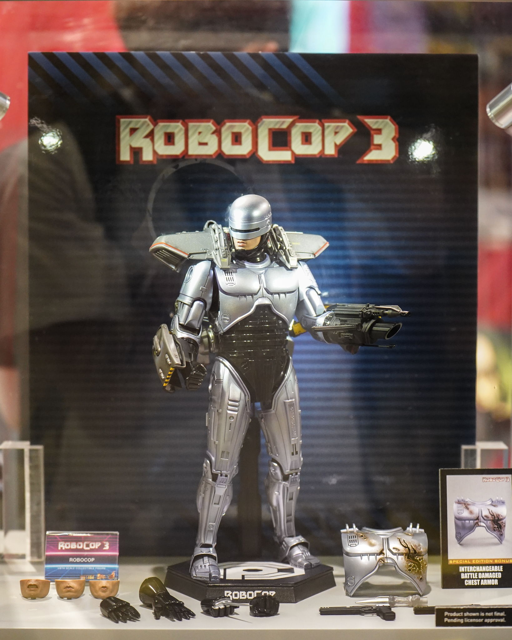 Hot Toys MMS669D49B RoboCop 1/6 Scale Collectible Figure Special