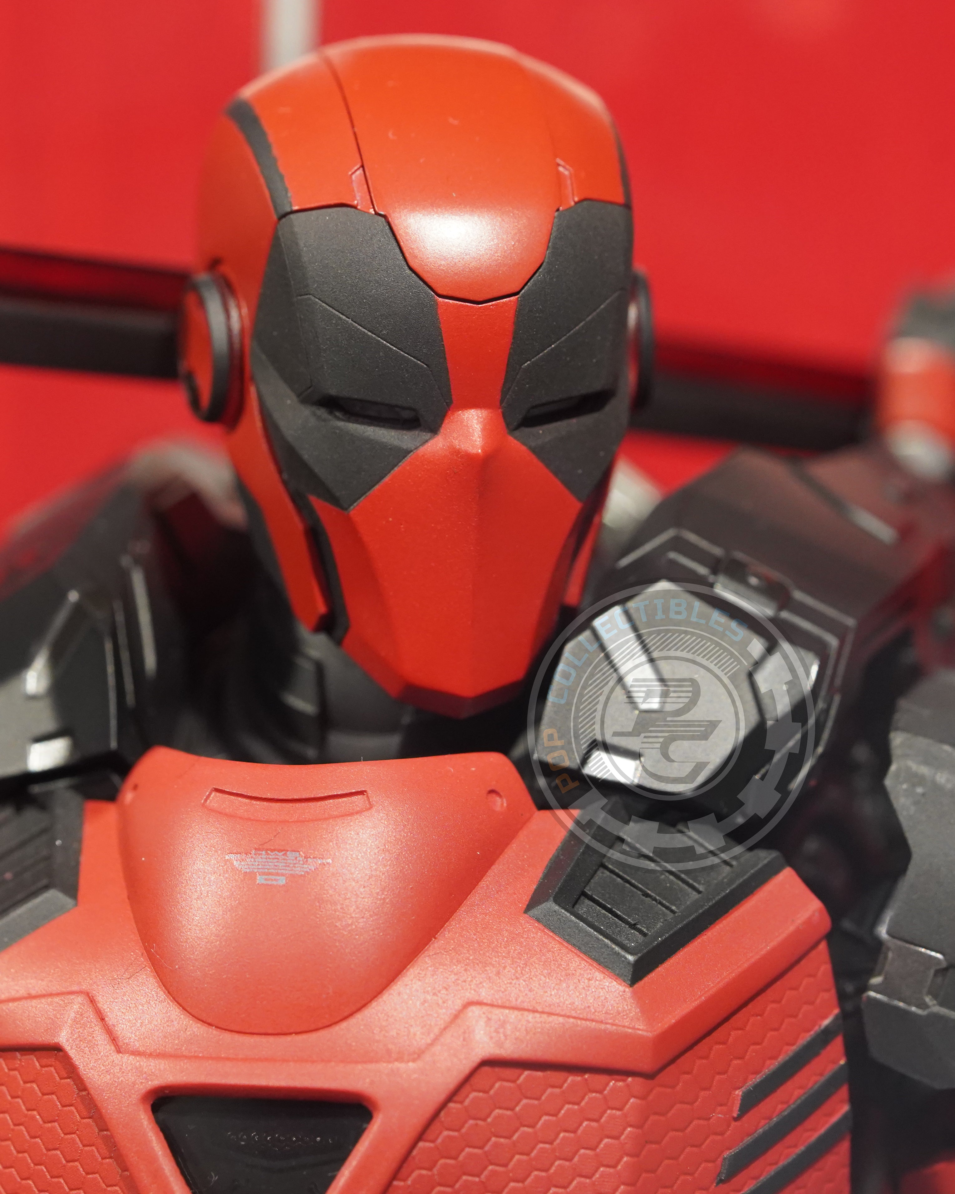 Hot Toys Armorized Deadpool Marvel Figure Unboxing