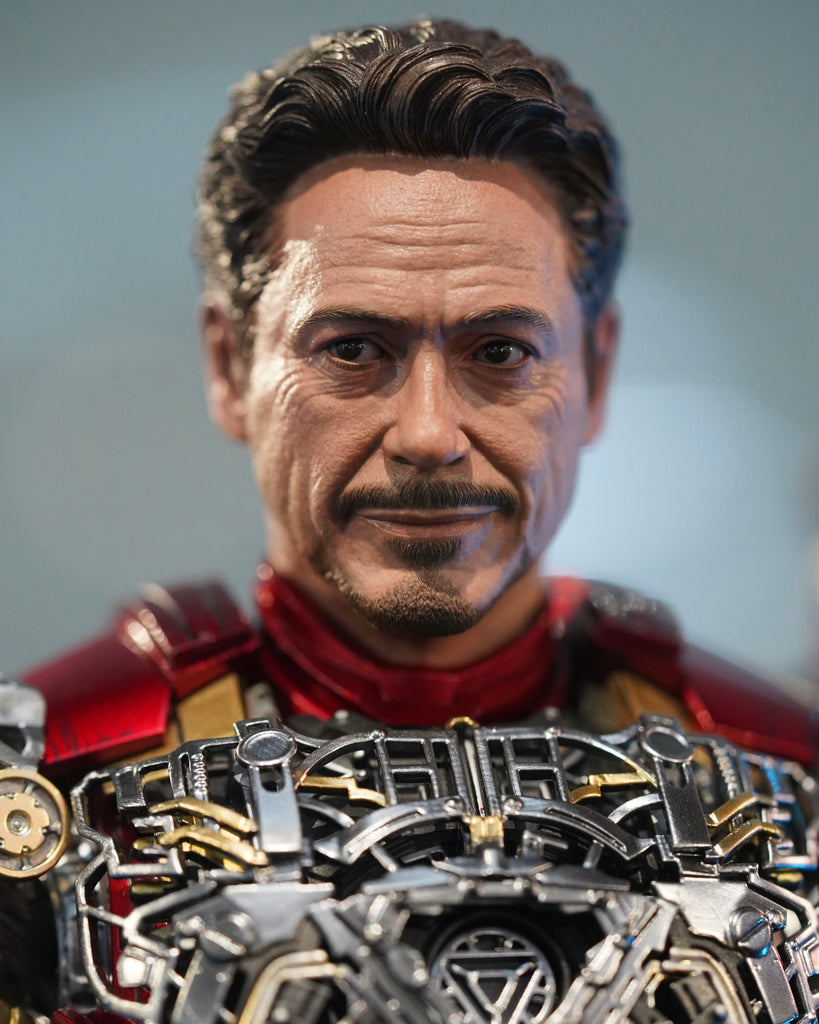 Preorder! Hot Toys MMS688D53 The Avengers Iron Man Mark VI (2.0) With Suit Up Gantry 1:6 Scale Collectible Set