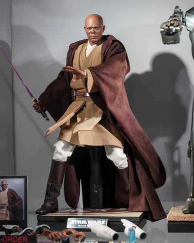 Hot Toys MMS681 Star Wars Attack of the Clones Mace Windu 1/6 Scale Collectible Figure