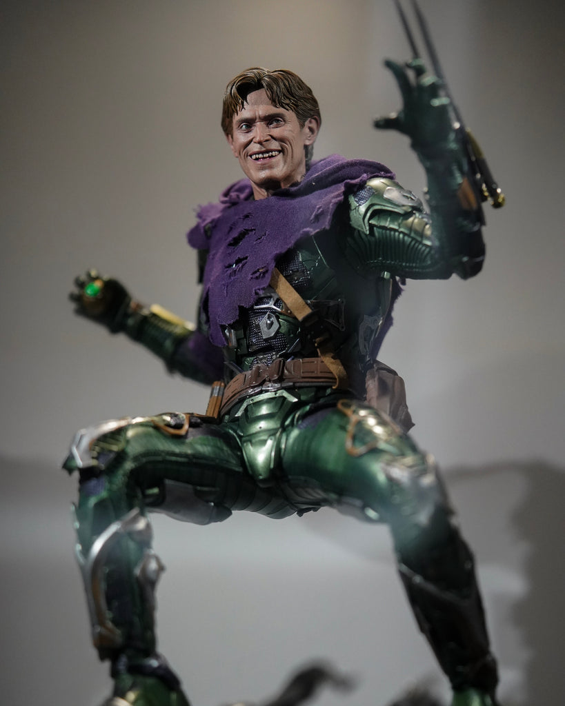 Hot Toys MMS674 Spiderman No Way Home Green Goblin Upgraded Suit 1/6 Scale Collectible Figure