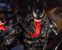 Load image into Gallery viewer, Hot toys MMS590 Venom (Exclusive Edition)