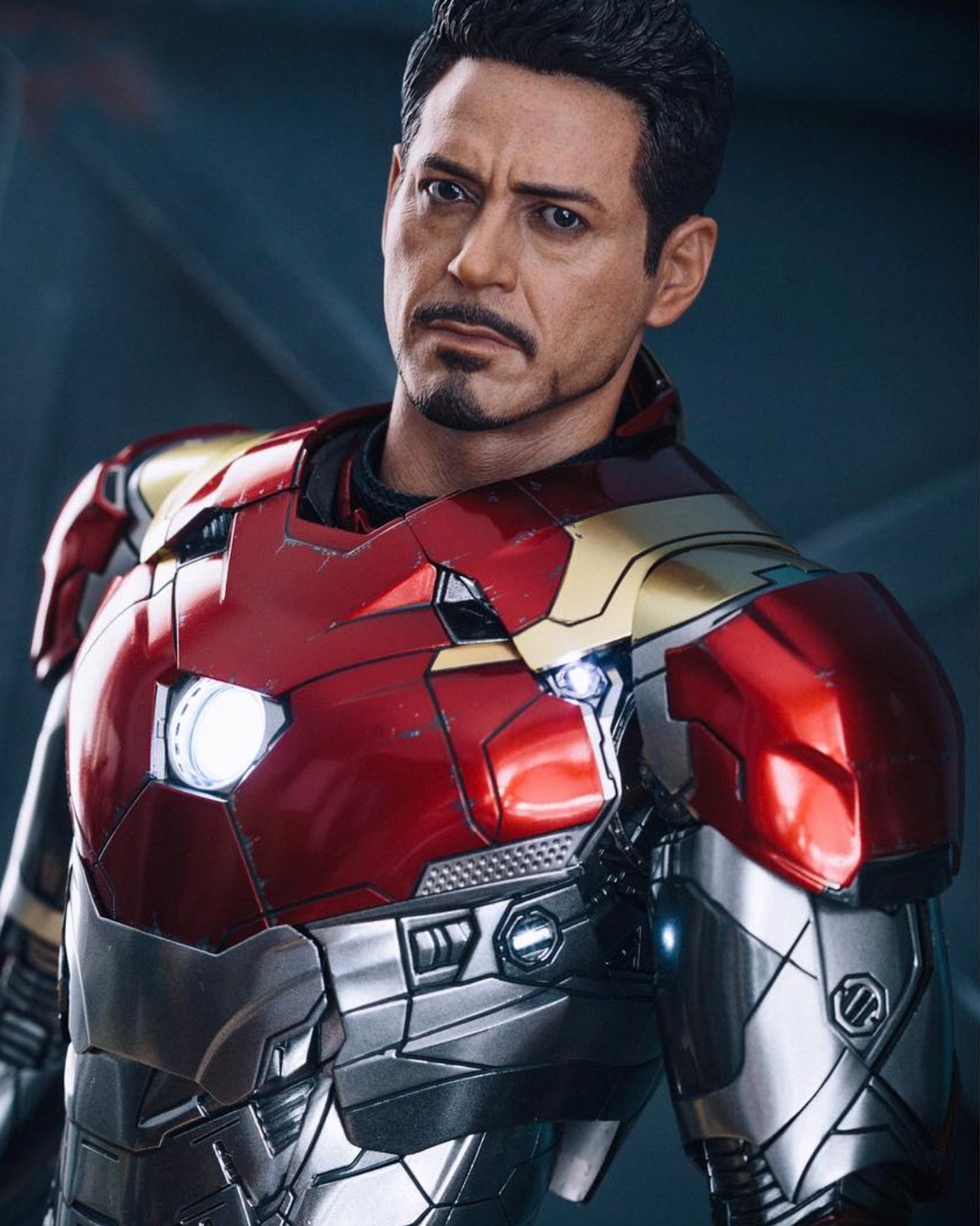 Hot Toys Spider-Man Iron Man Mark 47 XLVII Die Cast 1:6 32cm