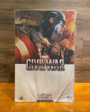 Load image into Gallery viewer, Hot toys MMS350 Captain America Civil War Captain America