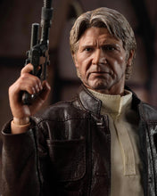 Load image into Gallery viewer, Hot toys MMS374 Star Wars The Force Awakens Han Solo