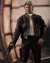 Load image into Gallery viewer, Hot toys MMS374 Star Wars The Force Awakens Han Solo