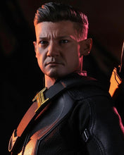 Load image into Gallery viewer, Hot toys MMS532 Avengers Endgame Hawkeye (Deluxe Version)