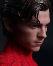 Load image into Gallery viewer, Hot toys MMS542 Spiderman Far from Home Upgraded Suit